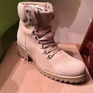 Steve Madden brand new with box size 11 boot